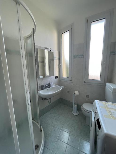 Apartament La Casa Di Lory Brunate Zewnętrze zdjęcie